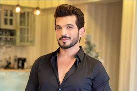 Arjun Bijlani  Manager